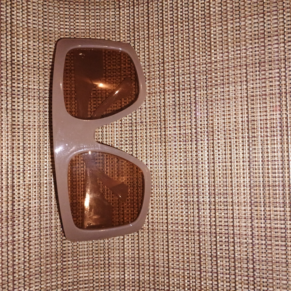 Chic Oversized Brown Sunglasses